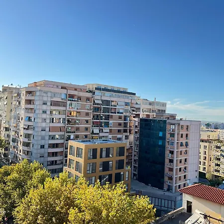 Boulevard Views - Spacious 01 Apartment Tirana