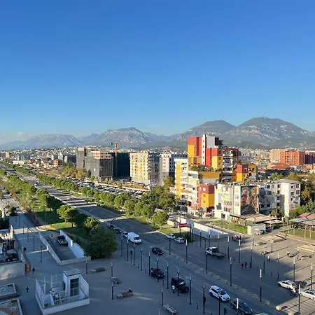 Boulevard Views - Spacious 01 Apartment Tirana