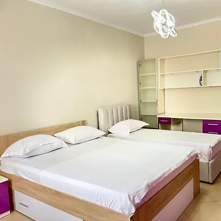 Boulevard Views - Spacious 01 Apartment Tirana