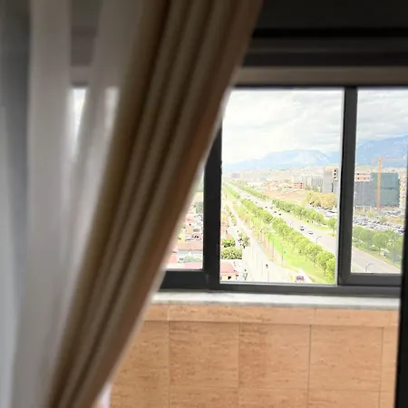 Boulevard Views - Spacious 01 * Tirana