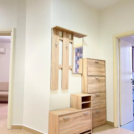 Apartment Above The - 02 *